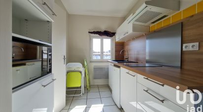 Immeuble de 94 m² à Niort (79000)