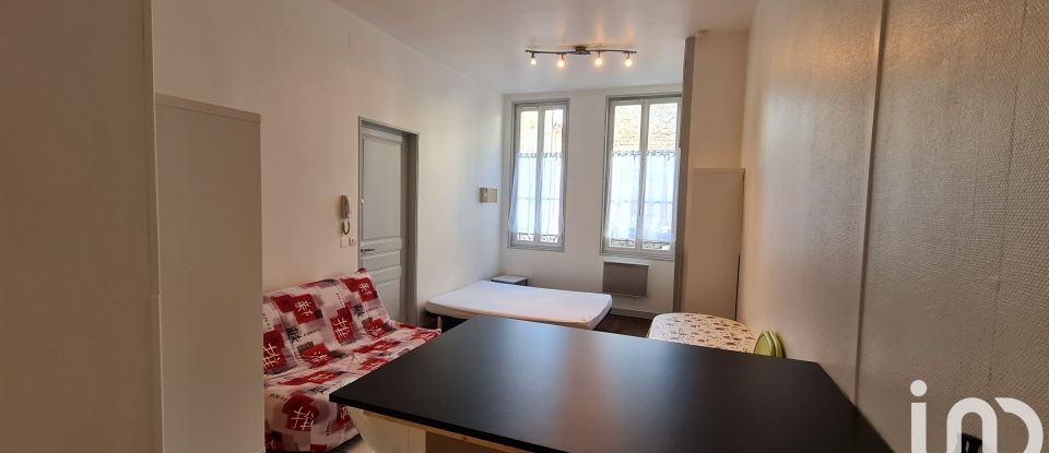 Immeuble de 94 m² à Niort (79000)