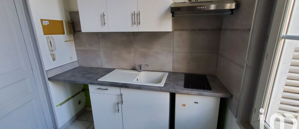 Immeuble de 94 m² à Niort (79000)