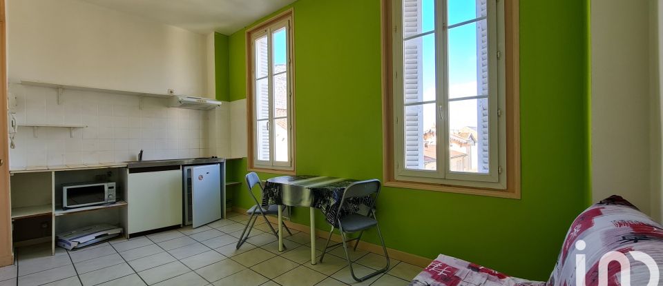 Immeuble de 94 m² à Niort (79000)