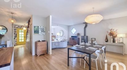 Maison traditionnelle 8 pièces de 237 m² à Saint-Maur-des-Fossés (94210)