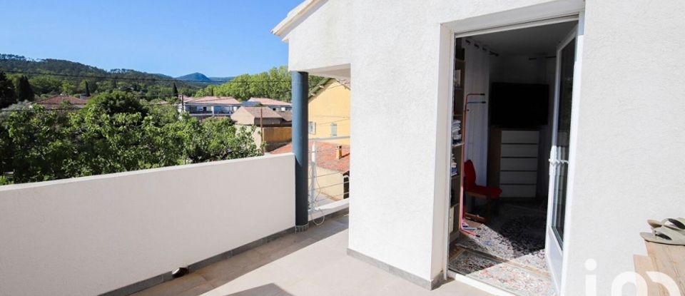 House 4 rooms of 96 m² in Brignoles (83170)