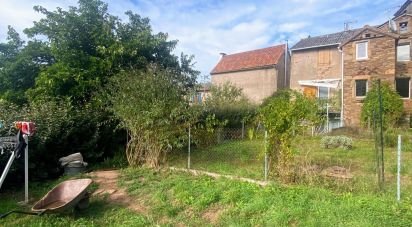 Country home 8 rooms of 120 m² in Laval-Roquecezière (12380)