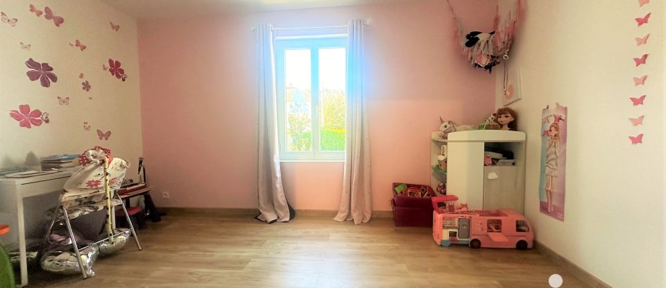 House 4 rooms of 102 m² in Malaunay (76770)