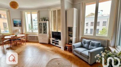 Apartment 2 rooms of 65 m² in Saint-Raphaël (83700)