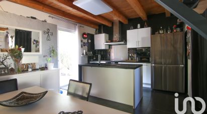 House 6 rooms of 175 m² in Rocbaron (83136)