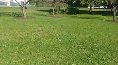 Land of 704 m² in Saint-Martial-de-Vitaterne (17500)