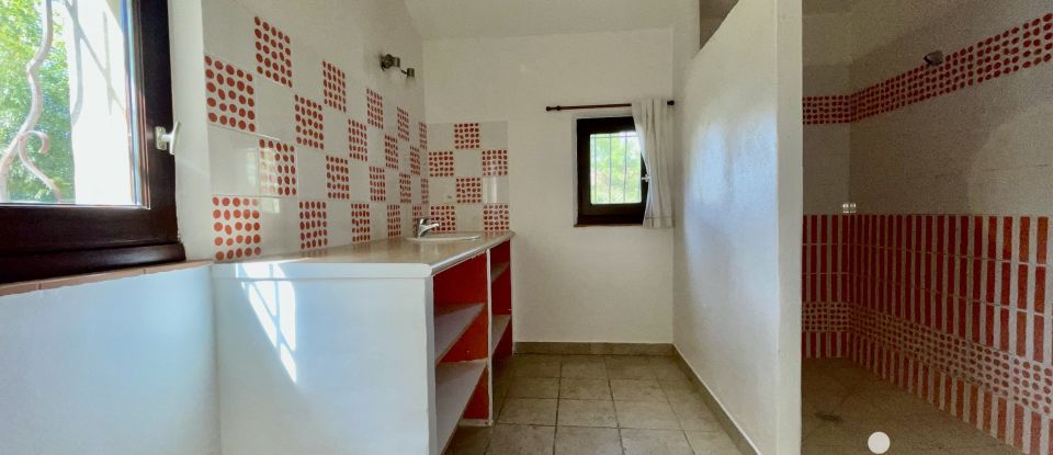 Mas 5 rooms of 139 m² in Saint-Christol-lès-Alès (30380)