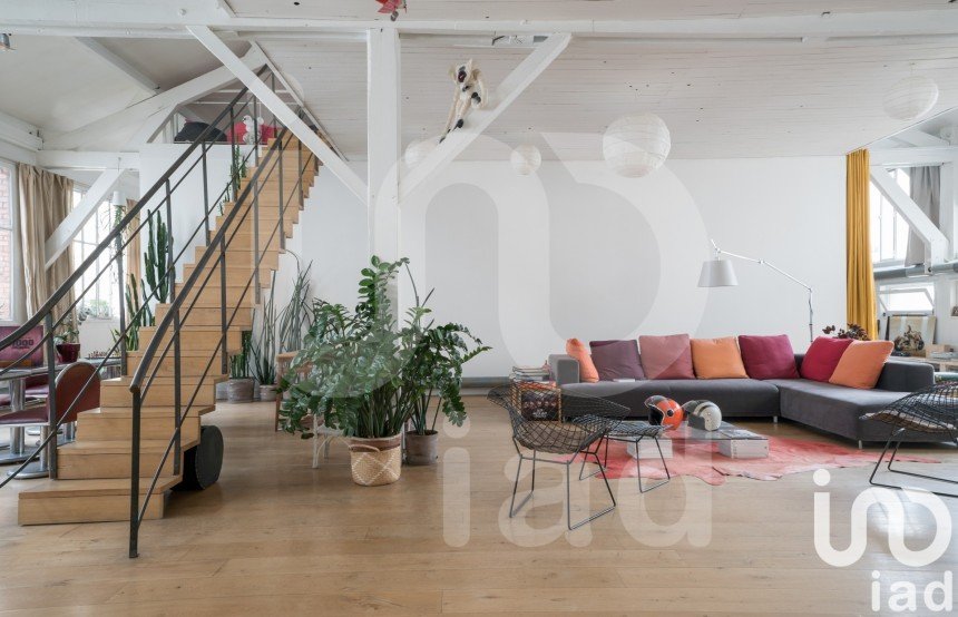 Loft 7 pièces de 352 m² à Paris (75010)