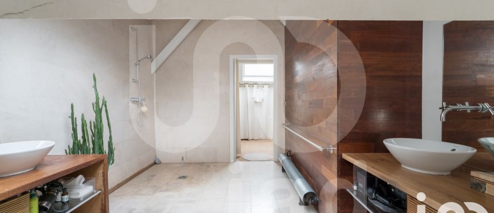 Loft 7 pièces de 352 m² à Paris (75010)