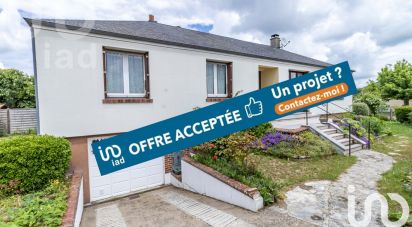 Town house 6 rooms of 121 m² in Villemandeur (45700)