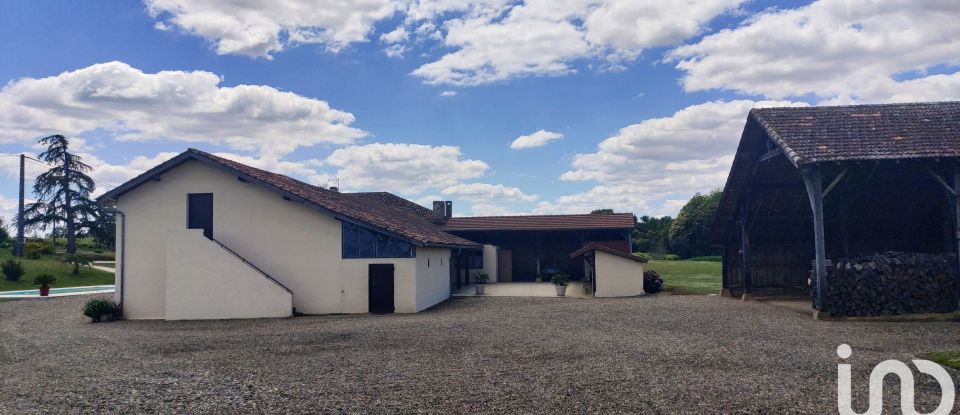 Domaine 255 pièces de 413 m² à Bourrouillan (32370)