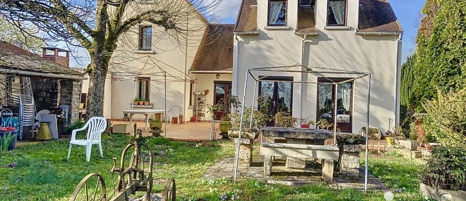 Maison traditionnelle 6 pièces de 170 m² à Clamecy (58500)