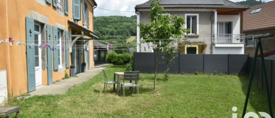 Country house 8 rooms of 246 m² in Notre-Dame-de-Vaulx (38144)