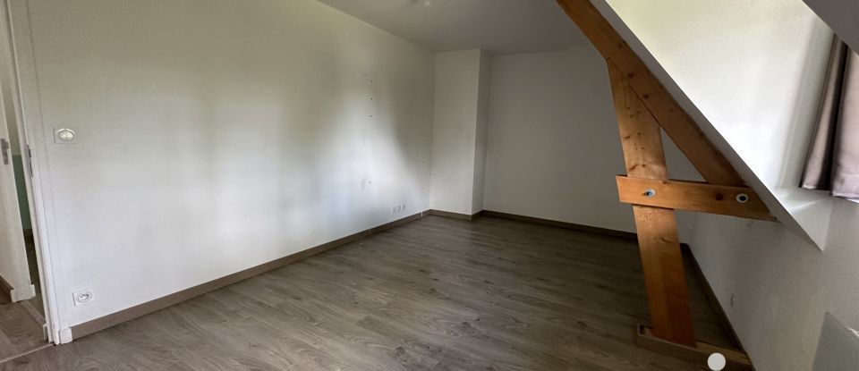 Maison 5 pièces de 117 m² à Saint-Benoît-d'Hébertot (14130)