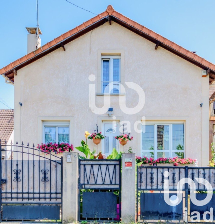 Traditional house 7 rooms of 140 m² in Chelles (77500)