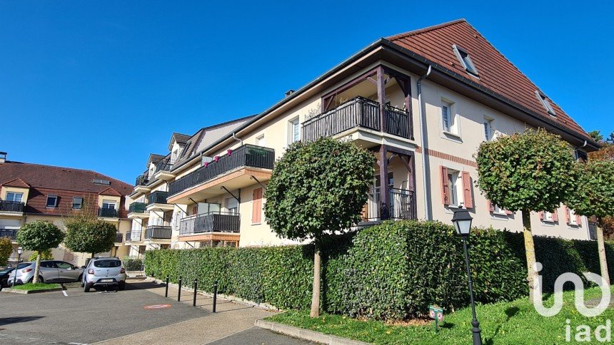 Apartment 4 rooms of 81 m² in Moisselles (95570)