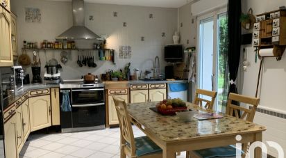 House 8 rooms of 228 m² in Séris (41500)