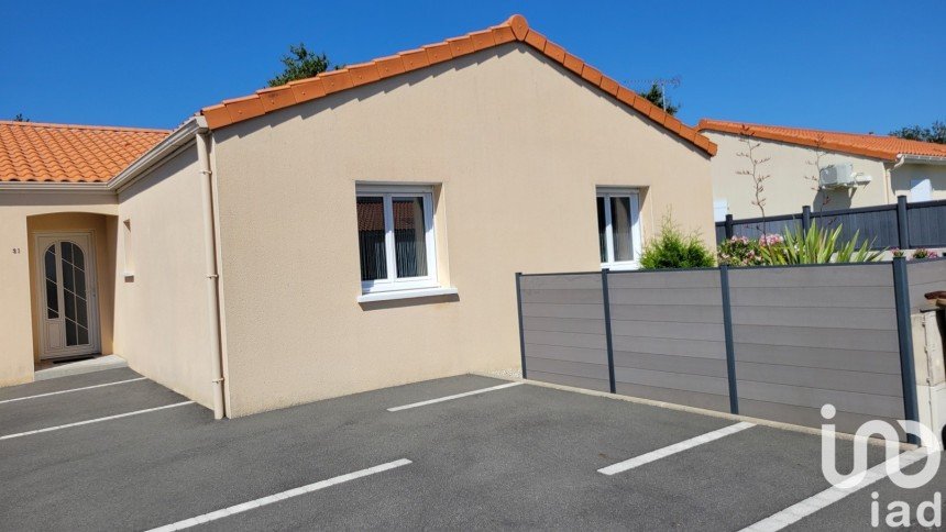 House 6 rooms of 105 m² in Cholet (49300)