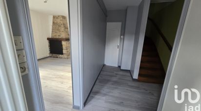 Maison 5 pièces de 92 m² à Saint-Aubin-du-Cormier (35140)