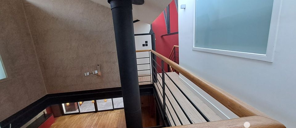 Loft 7 rooms of 160 m² in Lyon (69008)