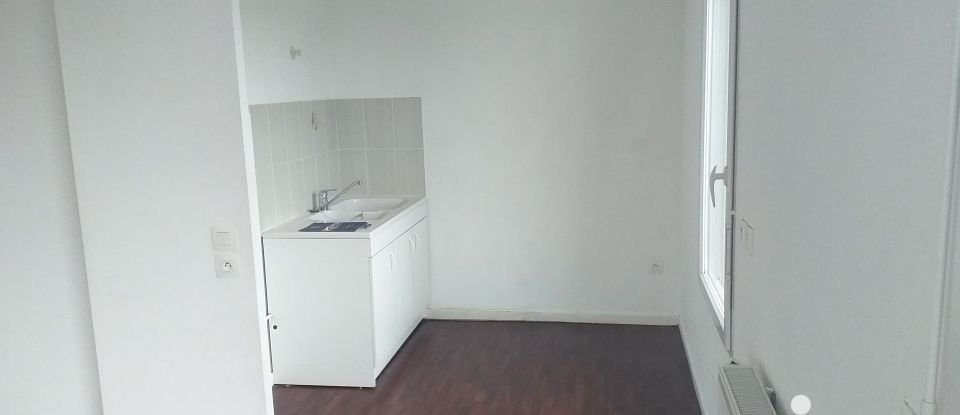 Apartment 3 rooms of 63 m² in Douai (59500)