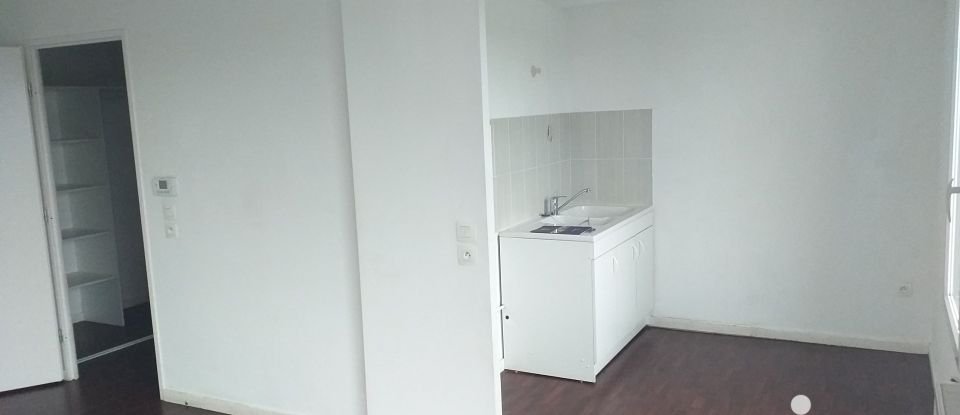 Apartment 3 rooms of 63 m² in Douai (59500)