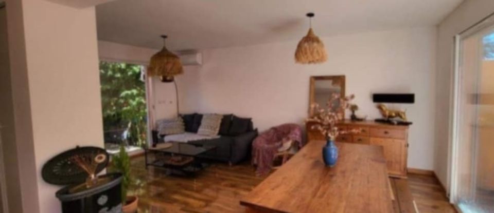 Maison de ville 3 pièces de 74 m² à Nîmes (30900)