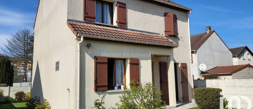 Maison traditionnelle 5 pièces de 105 m² à Livry-Gargan (93190)