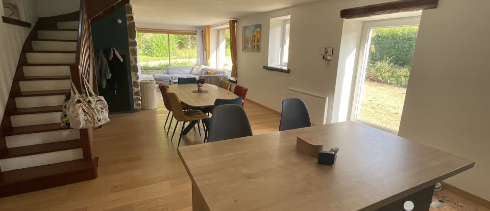 Longère 8 pièces de 145 m² à Cavan (22140)