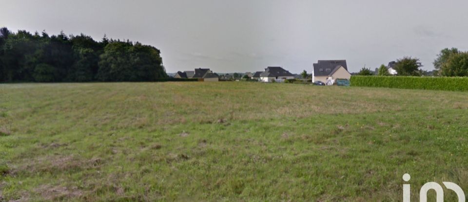 Land of 13,350 m² in Noyal-Pontivy (56920)