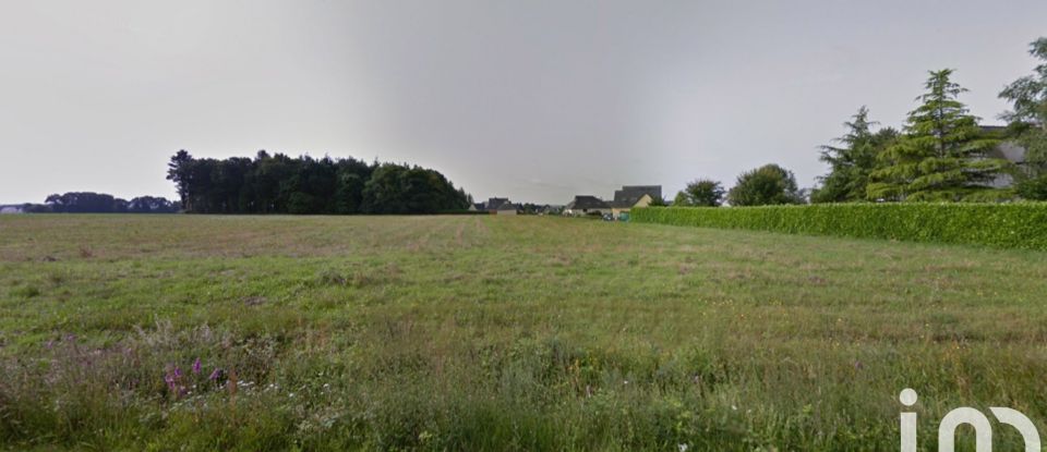 Land of 13,350 m² in Noyal-Pontivy (56920)