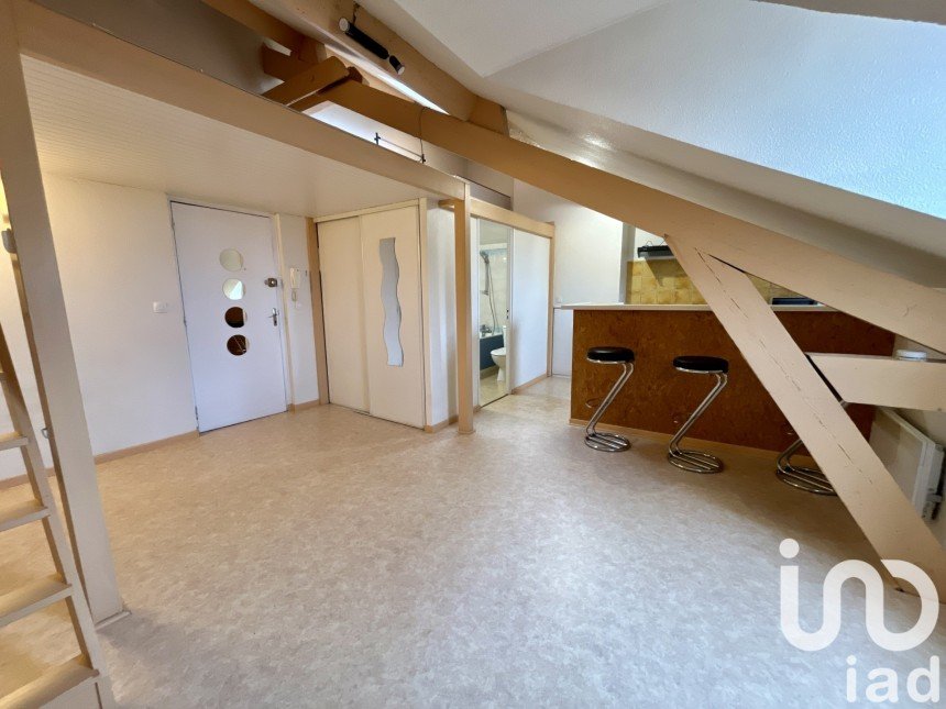 Studio 1 pièce de 25 m² à Pau (64000)