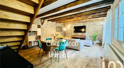 Traditional house 4 rooms of 100 m² in Hyères (83400)