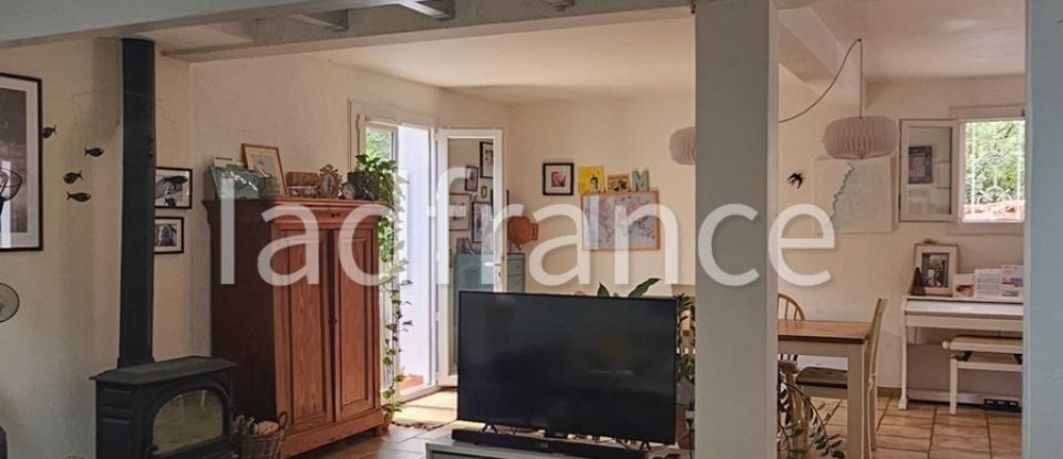 House 6 rooms of 130 m² in Canohès (66680)