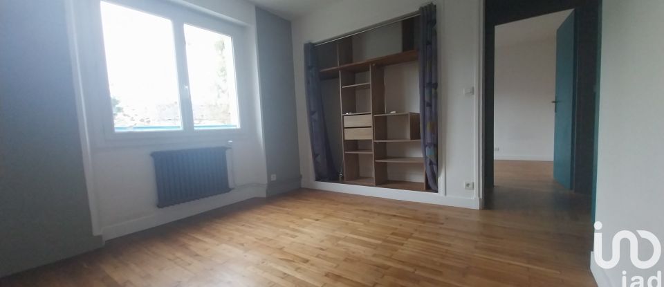 Appartement 5 pièces de 85 m² à Lorient (56100)