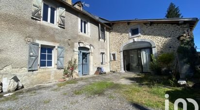 Country house 5 rooms of 230 m² in Buziet (64680)