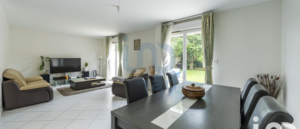 House 6 rooms of 104 m² in L'Haÿ-les-Roses (94240)