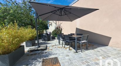 House 5 rooms of 130 m² in Richebourg (78550)