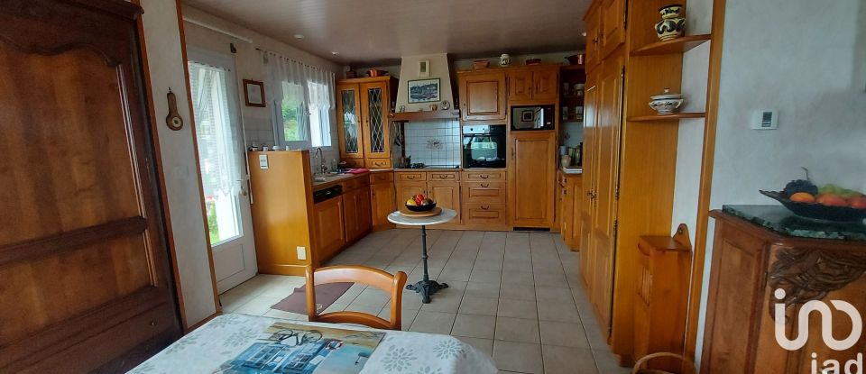 Traditional house 4 rooms of 122 m² in Lamballe (22400)