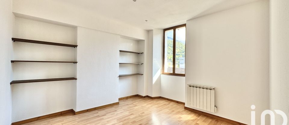 Apartment 5 rooms of 102 m² in Albertville (73200)