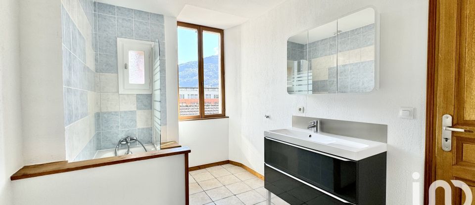 Apartment 5 rooms of 102 m² in Albertville (73200)