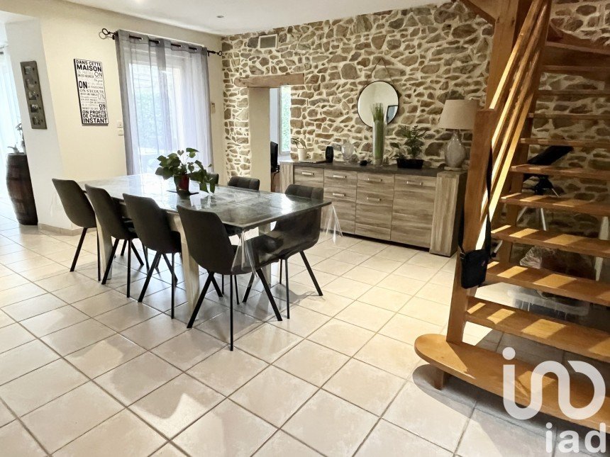 Maison 6 pièces de 130 m² à Janzé (35150)