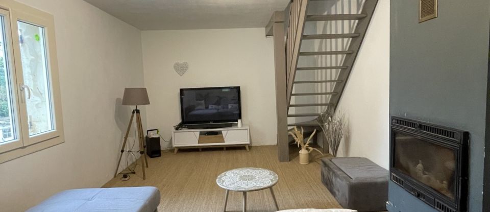 Maison 6 pièces de 190 m² à Pressignac-Vicq (24150)