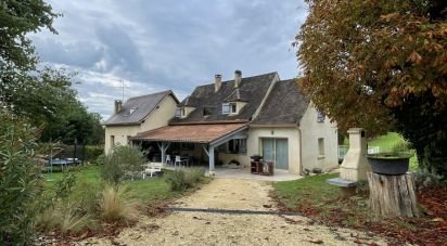 Maison 6 pièces de 190 m² à Pressignac-Vicq (24150)