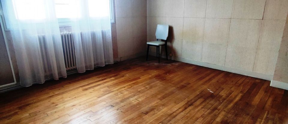 House 5 rooms of 92 m² in Ruffec (16700)