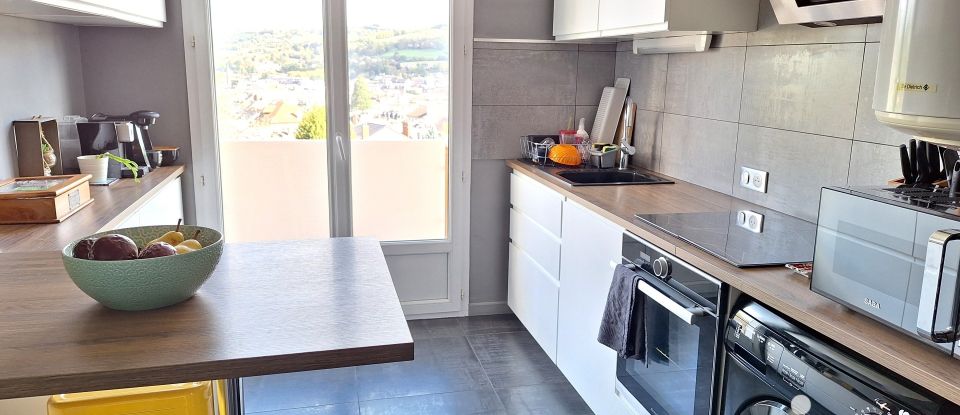 Apartment 4 rooms of 78 m² in Aurillac (15000)