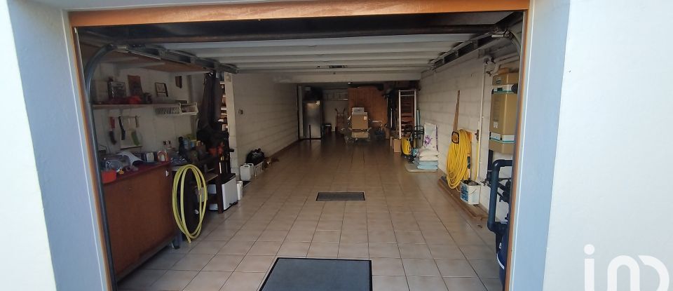 Maison 4 pièces de 120 m² à Houchin (62620)