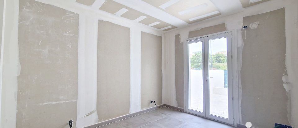 Maison 4 pièces de 95 m² à Roujan (34320)