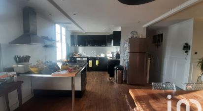 Duplex 5 rooms of 106 m² in Bordeaux (33800)